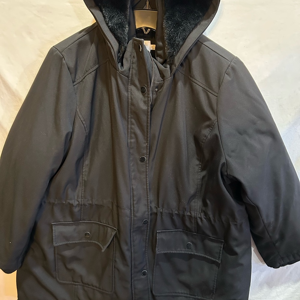 Time and Tru Men's Black Hooded Puffer Jacket